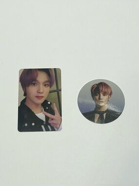 NCT Haechan Photocard and Taeyong circle photocard